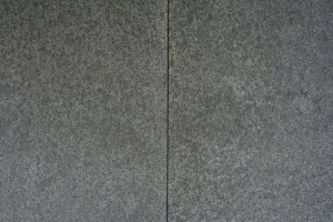 Nero Eleganto basalt natuursteen gevlamd/geborsteld 60x60 cm